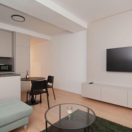 ברטיסלאבה Beautiful Apartment In The City Center מראה חיצוני תמונה